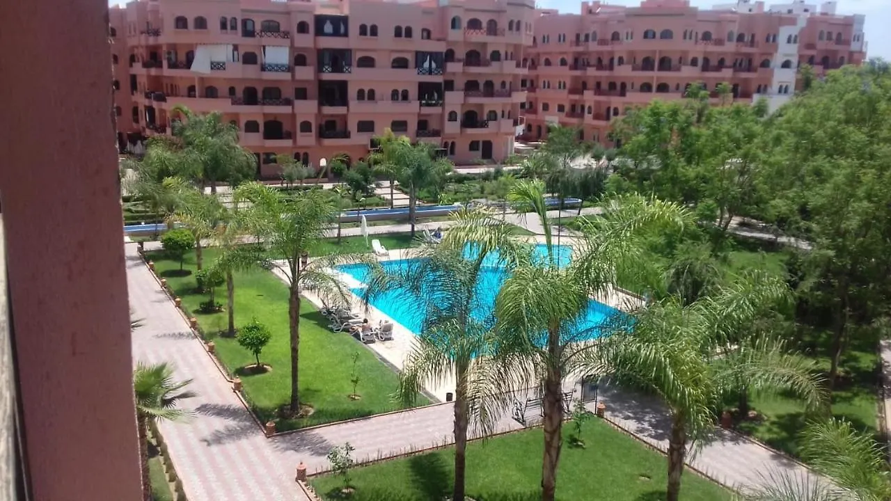 Appartement Avec Espaces Verts Et Piscine Marrakesh Apartment